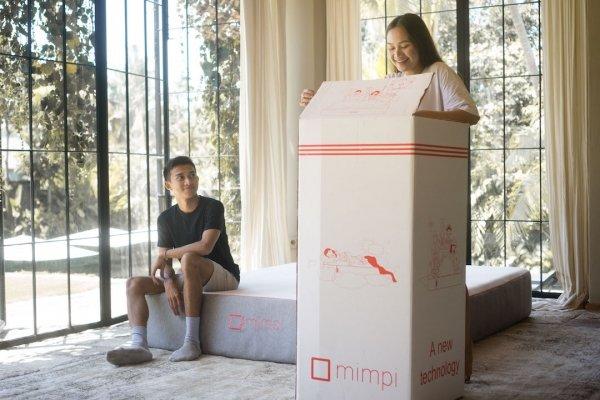 Kasur yang Dipaket Dengan Kardus Kecil